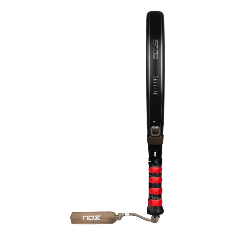 Paleta Nox At10 Pro Cup Hard  Agustín Tapia 2026